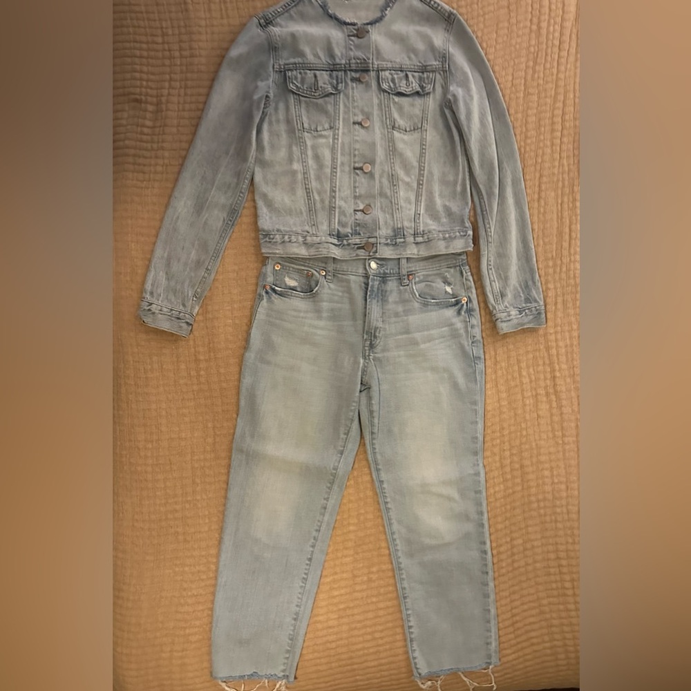 GAP Women's Light Blue Straight Leg Jeans and Denim Jacket
